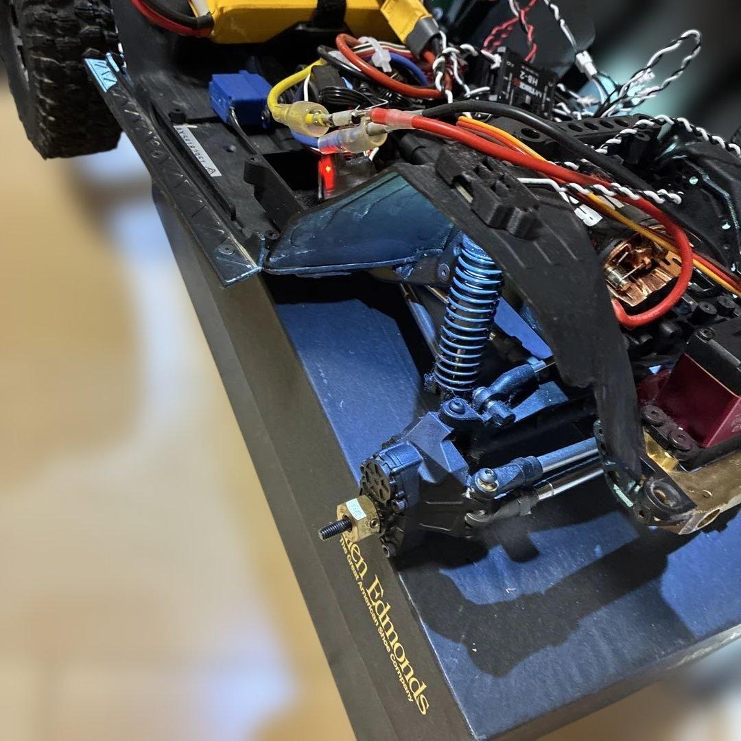 アキシャル scx10 iii ロッククローラー