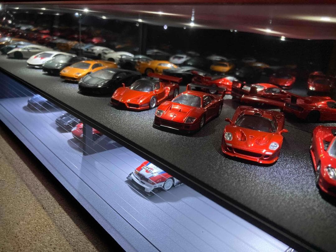 ミニカー専用ジオラマ：1/64＆1/43ショールーム＆ガレージⅠ（ワイドタイプ）