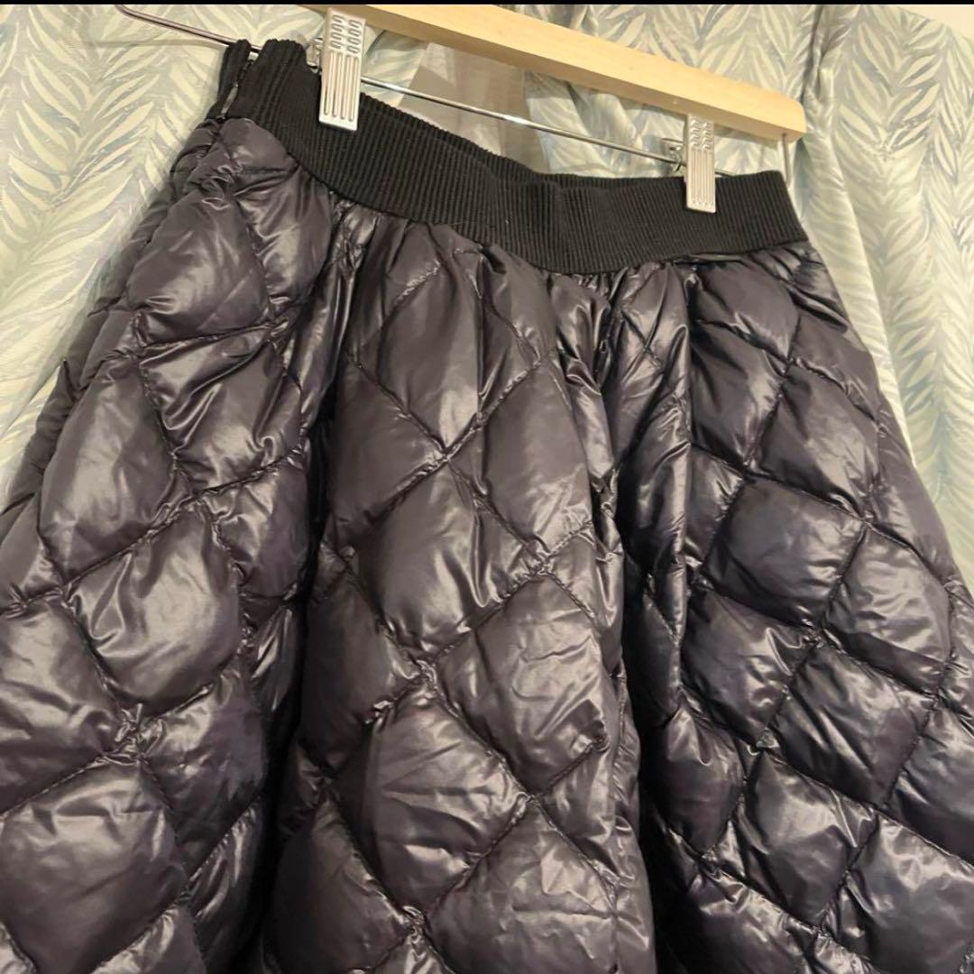 ！お値下げ中！モンクレールスカート