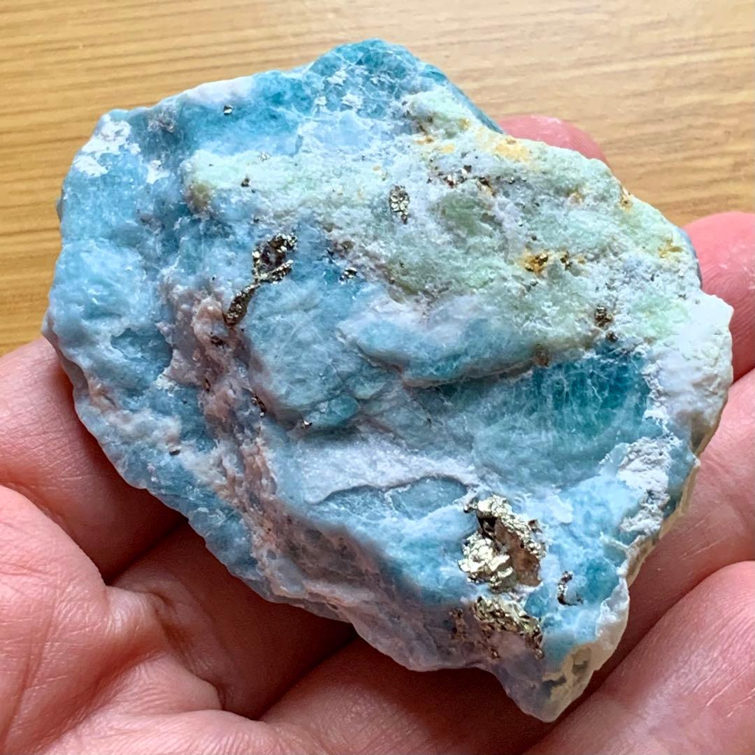 グリーンソーダライト巨大結晶