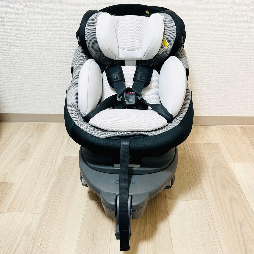 【未使用級】コンビ THE S ベージュ ブラウン ISOFIX ZC-690
