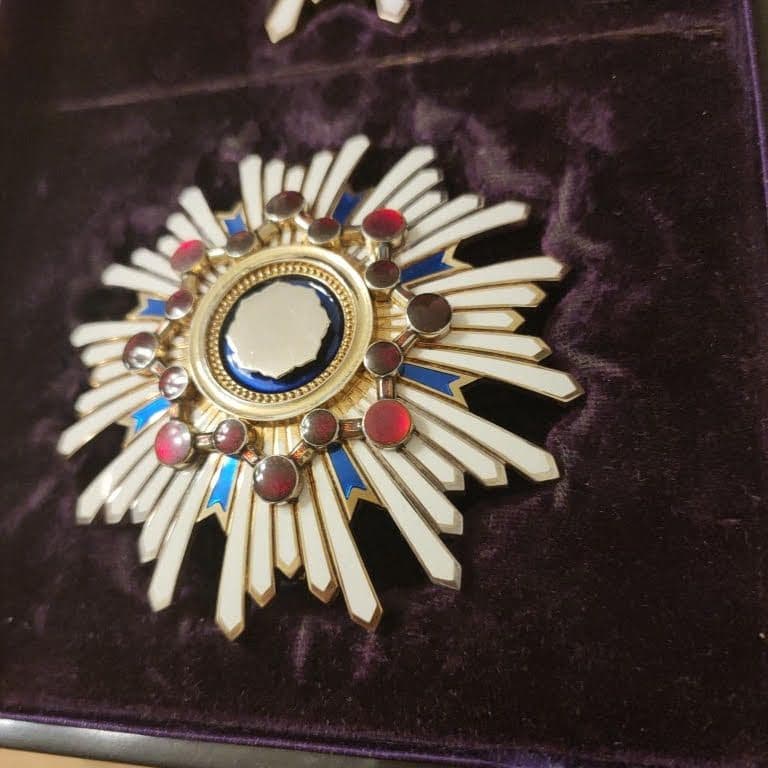 【極美品! 本物保証】勲一等瑞宝章 明治勲章 瑞宝大綬章 勲章 徽章 褒章 純銀