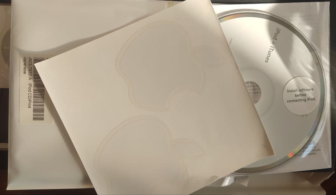 M*☆様 Apple iPod Classic 30GB MA002J　箱付き