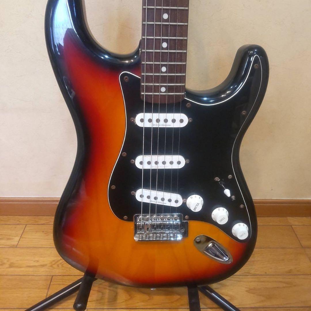 Squier ストラトキャスター サンバースト