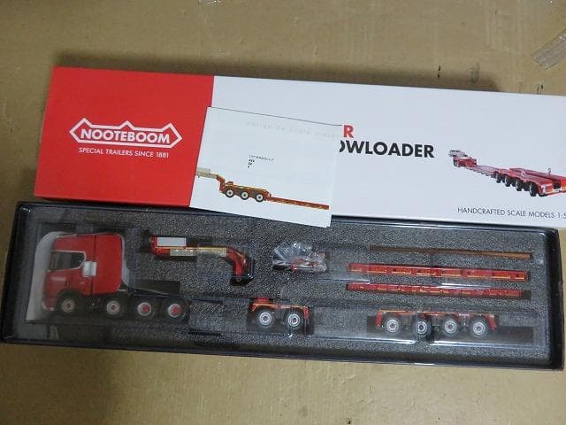 ミニカー WSI 1/50 Scania Lowloader 4ac Nooteboom