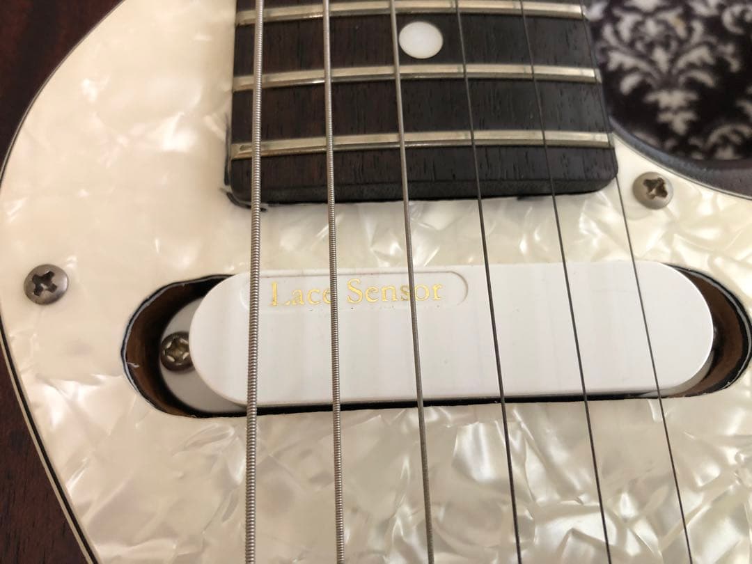 Bacchus BTH-MAHOシンラインギター