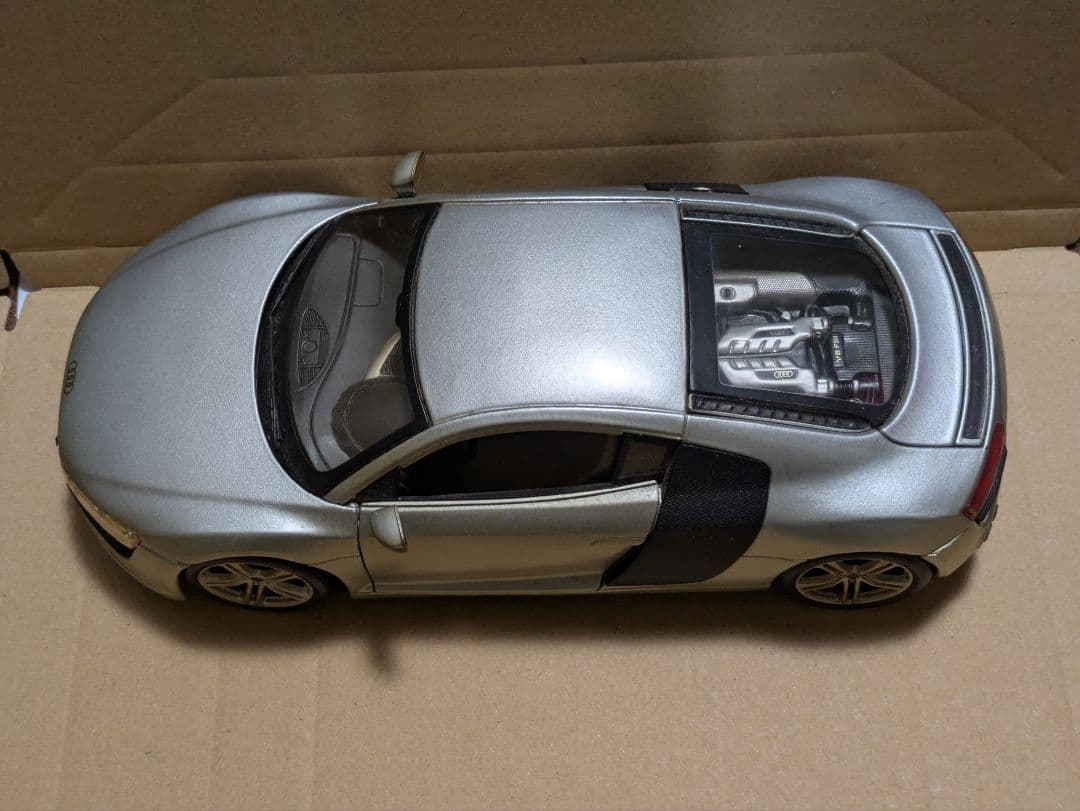 Maisto（マイスト）1/18 アウディ R8