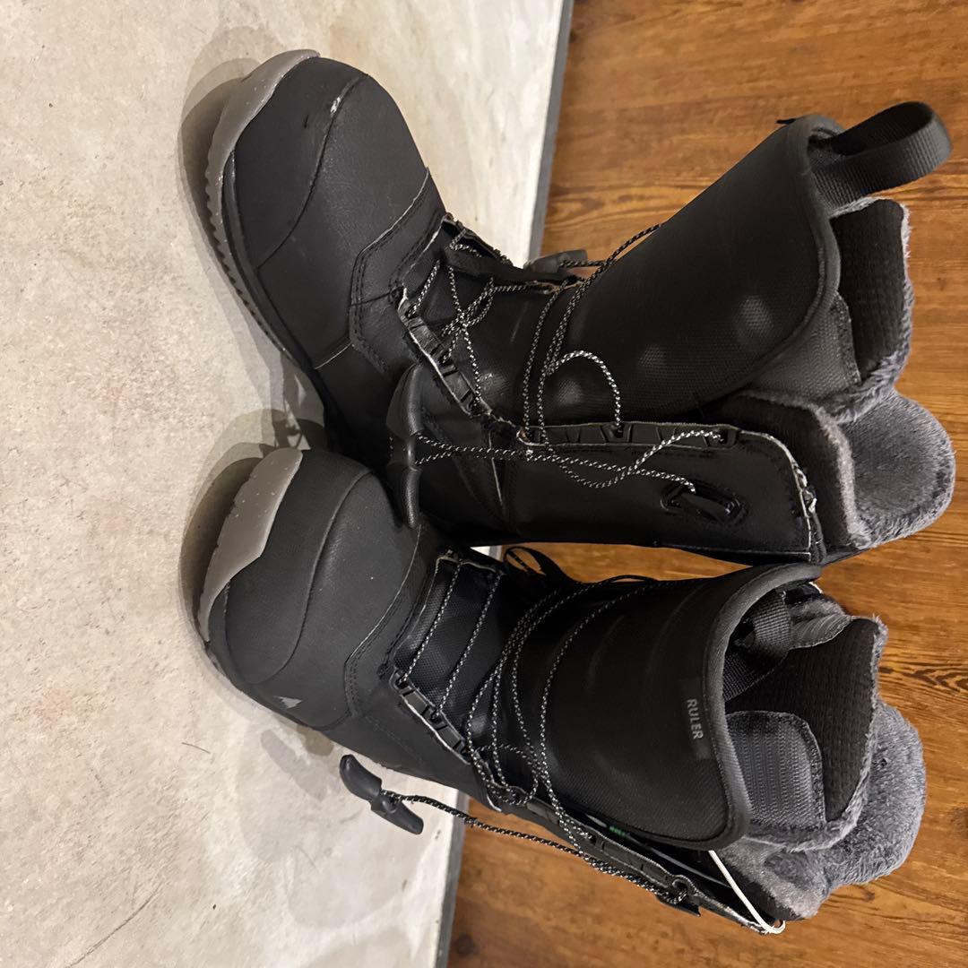 BURTON 25.5センチ ブラック スノーボードブーツ レースシステム付き