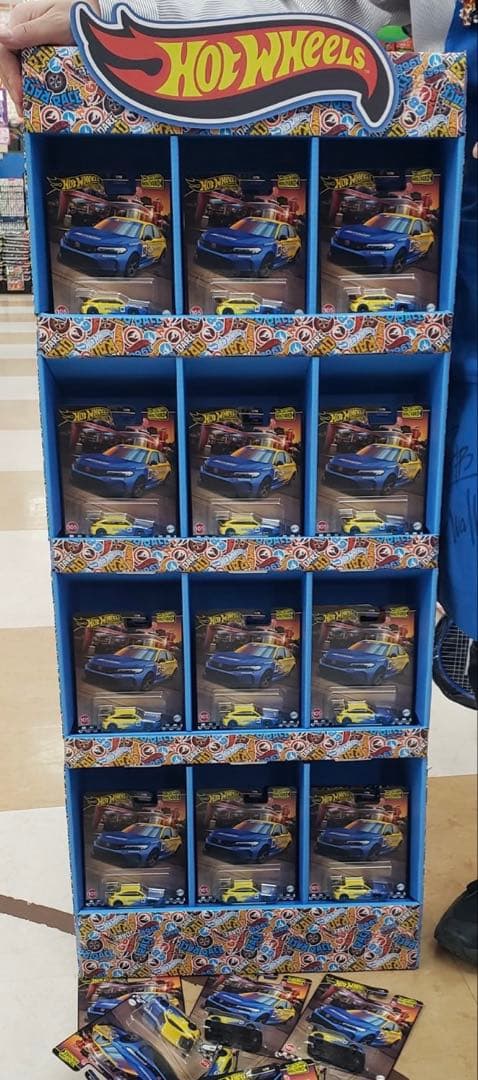 新品未開封　ホットウィール　ディスプレイ　ドンキ　限定