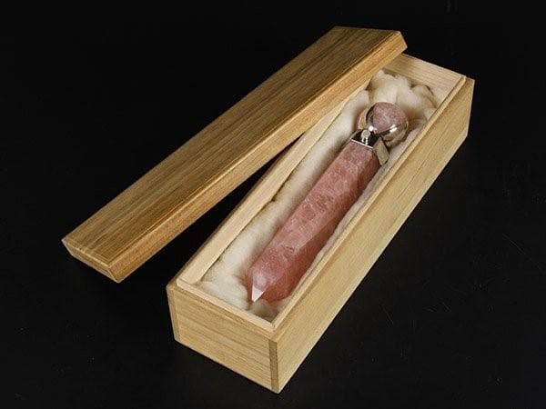 ローズクォーツ守り剣の置物