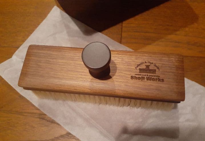 新品★Shoji Works 洋服ブラシ　四角い馬毛の洋服ブラシ　白馬毛