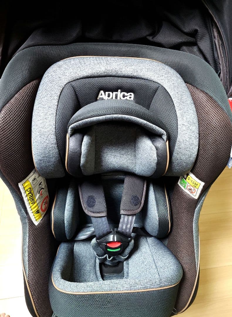 【美品】 アップリカ クルリラ プロテクト ISOFIX チャイルドシート