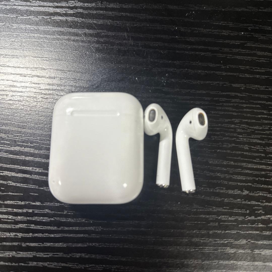 Apple AirPods エアーポッズ 第2世代 with Wireless…