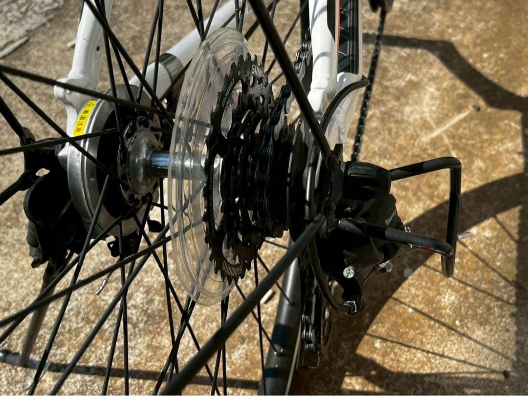 BRIDGESTONE ブリヂストン　クロスバイク ホワイト TB1