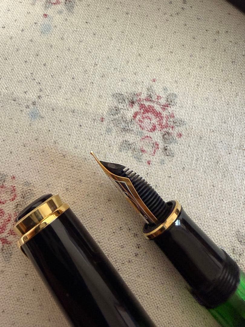 ペリカン万年筆 クアラルンプ—ル、M800