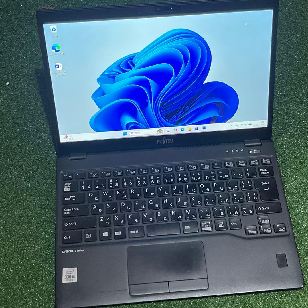 Fujitsu LIFEBOOK U9310　第10世代CPU