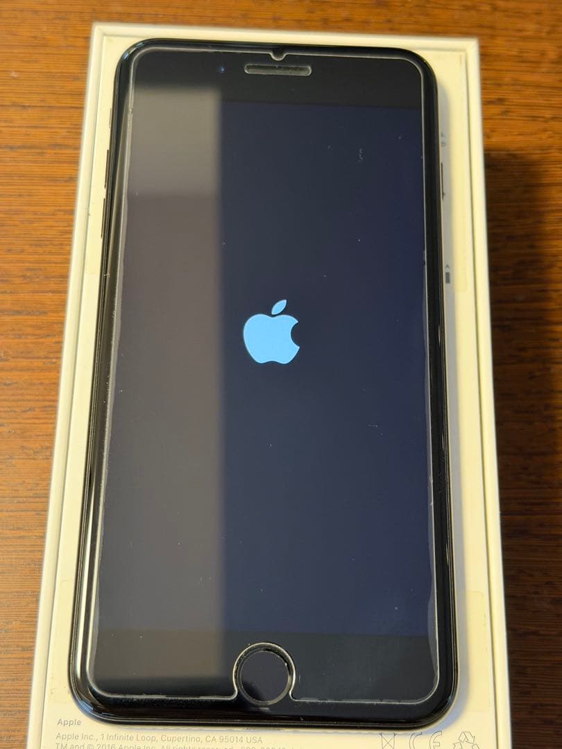 【美品】iPhone7 Plus ブラック 本体 箱付 イアホン付 Simフリー