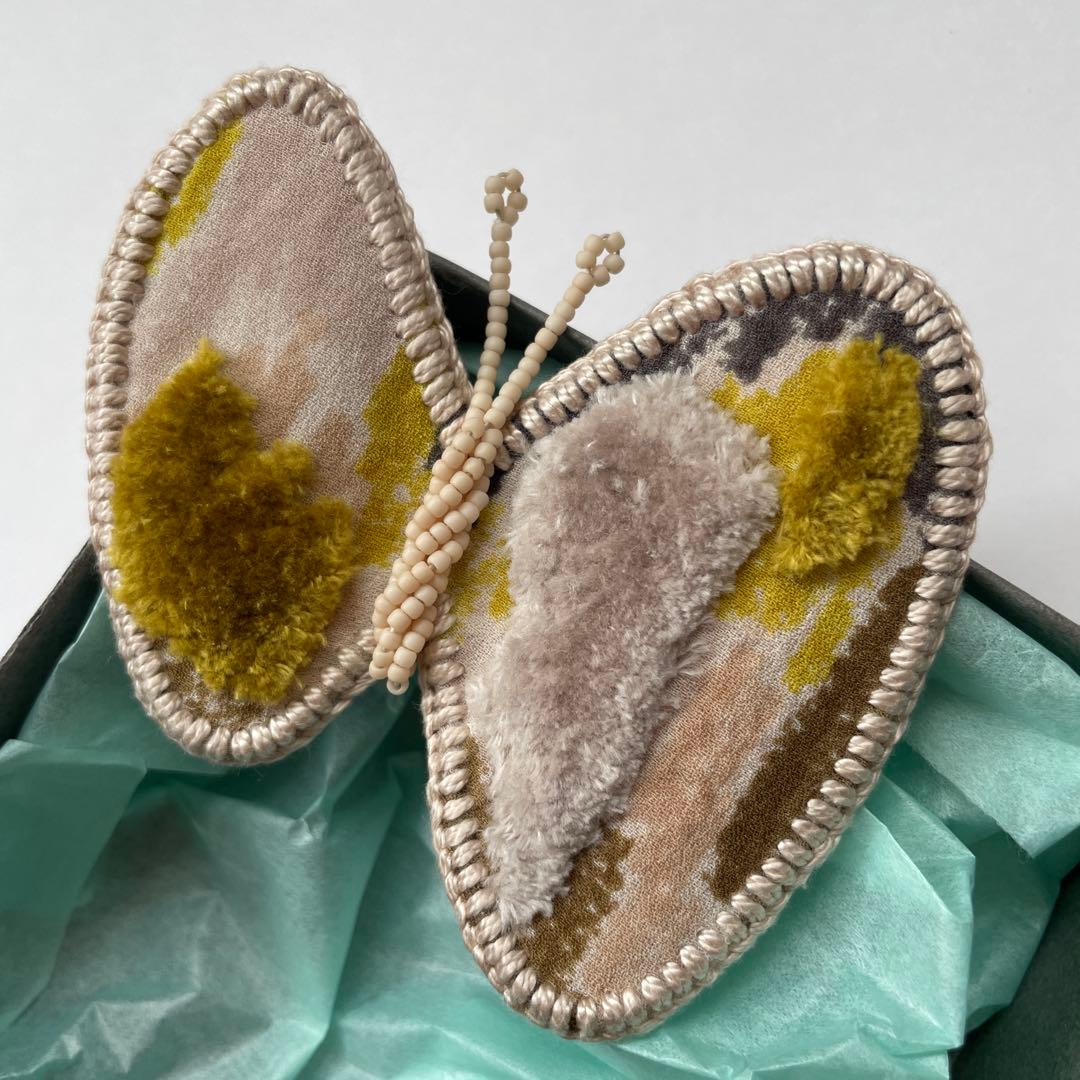 新品同様【即完売】mina perhonen light dance ブローチ