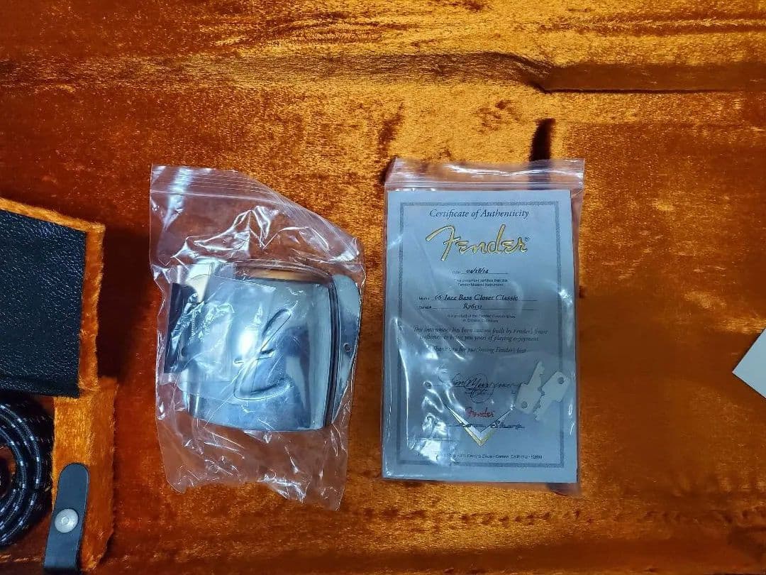 ベース Fender Custom Shop 1966 Jazz Bass CC