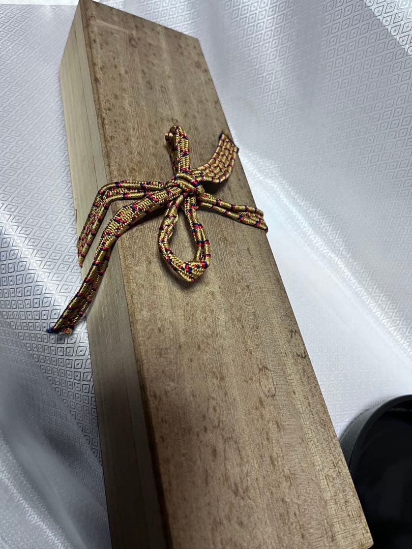 模造刀 短刀 糸巻き柄 と龍の置物セット