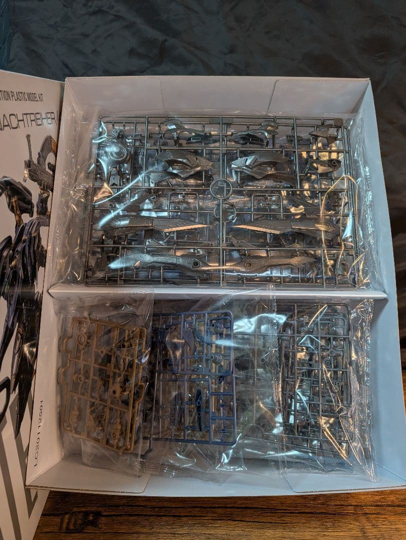 SCHNEIDER NACHTREIHER/40E スティールヘイズ