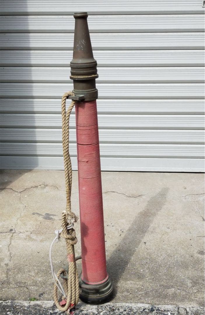 昭和レトロ・消防ホース口・消火栓ノズル・インテリア・ブリキバケツ