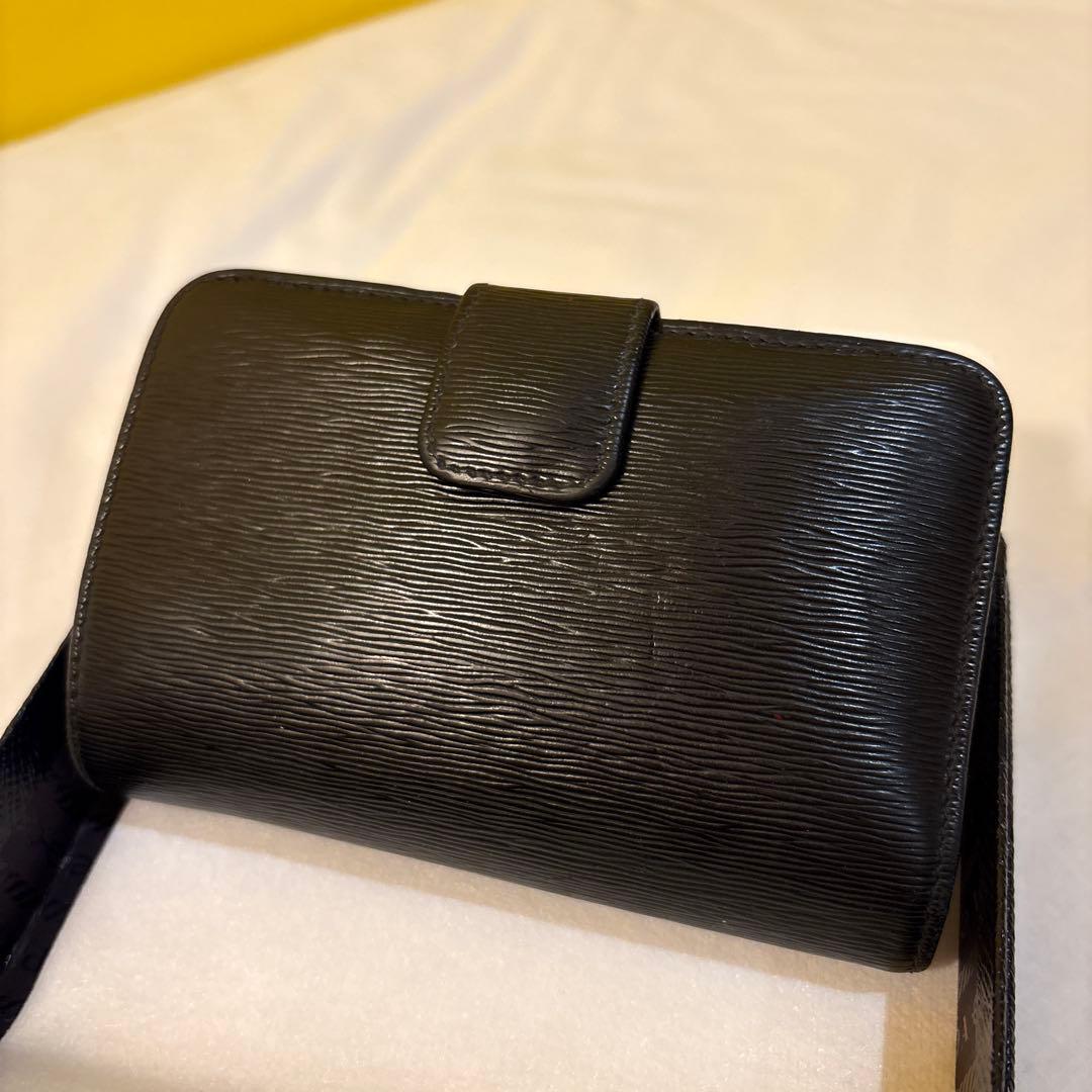 PRADA 二つ折り財布　1M1225