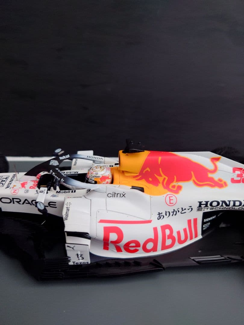 SPARK レッドブル ホンダ RB16B トルコ 1/18