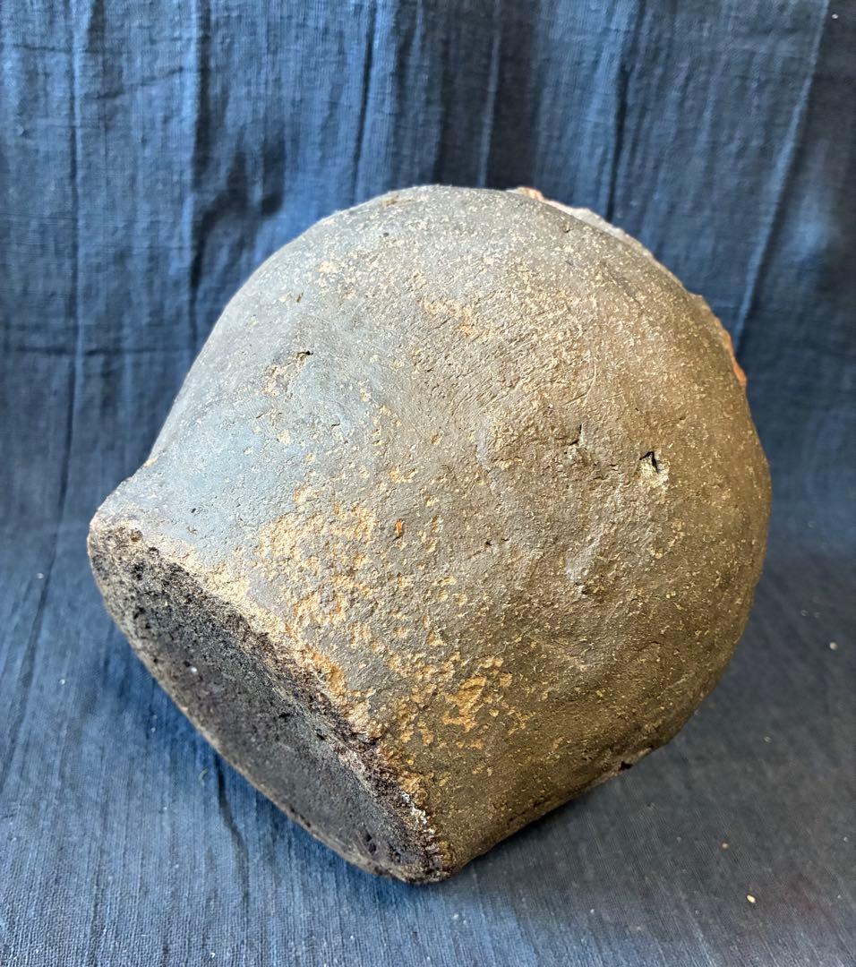 古信楽壺　うずくまる壺　蹲る　室町時代