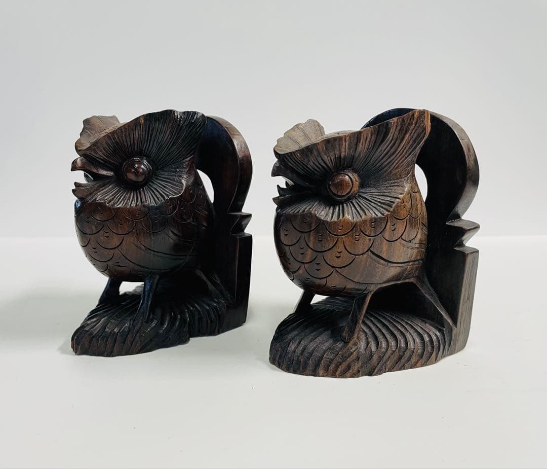 ヴィンテージの木彫りフクロウのブックエンド一 中古品木製彫刻 2個セット