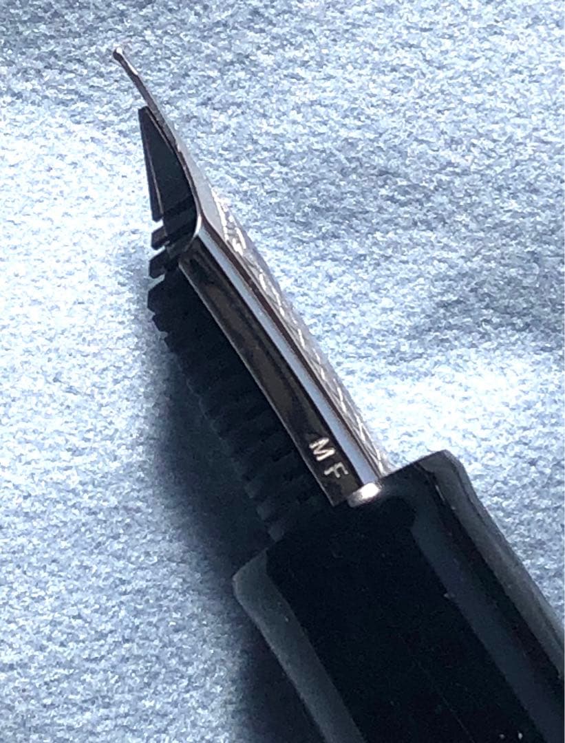 SAILOR セーラー 万年筆 プロフィット21 銀　中細　21Kニブ