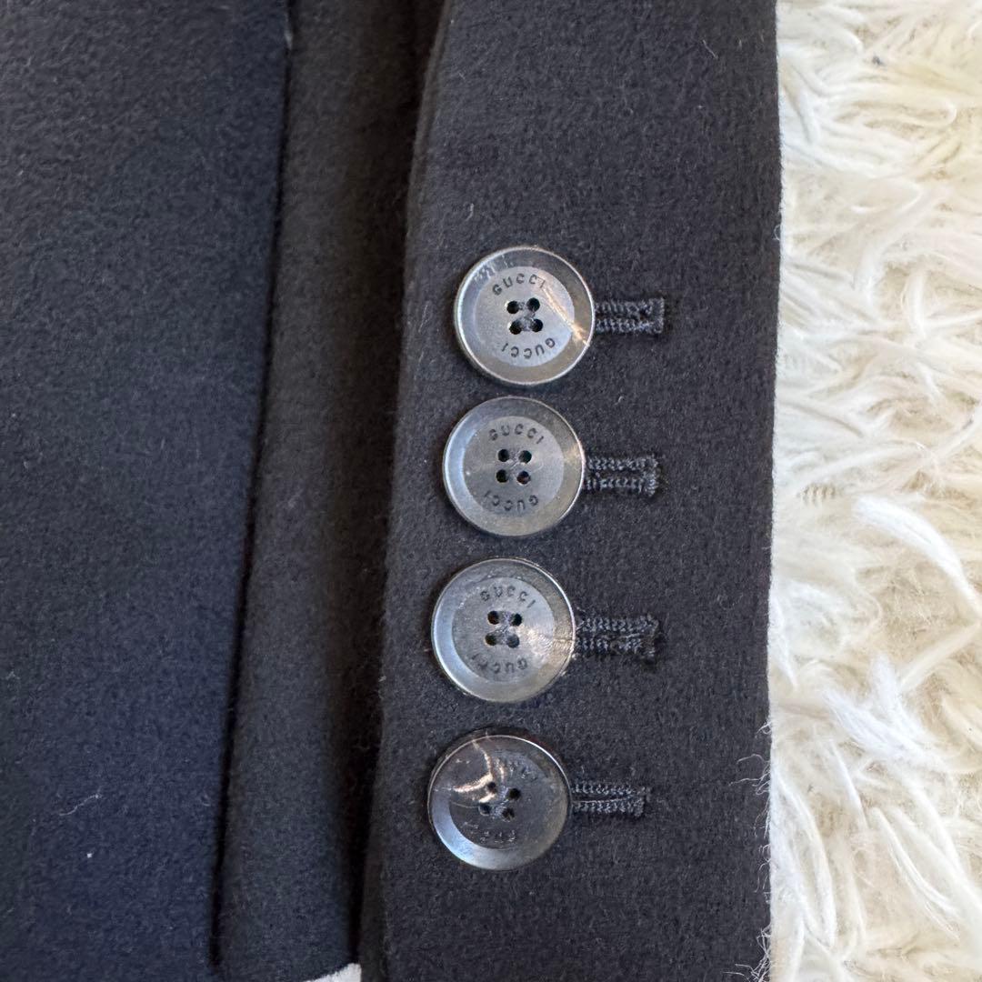 新品タグ付　グッチ　チェスターコート　ブラック　Lサイズ　ロゴボタン