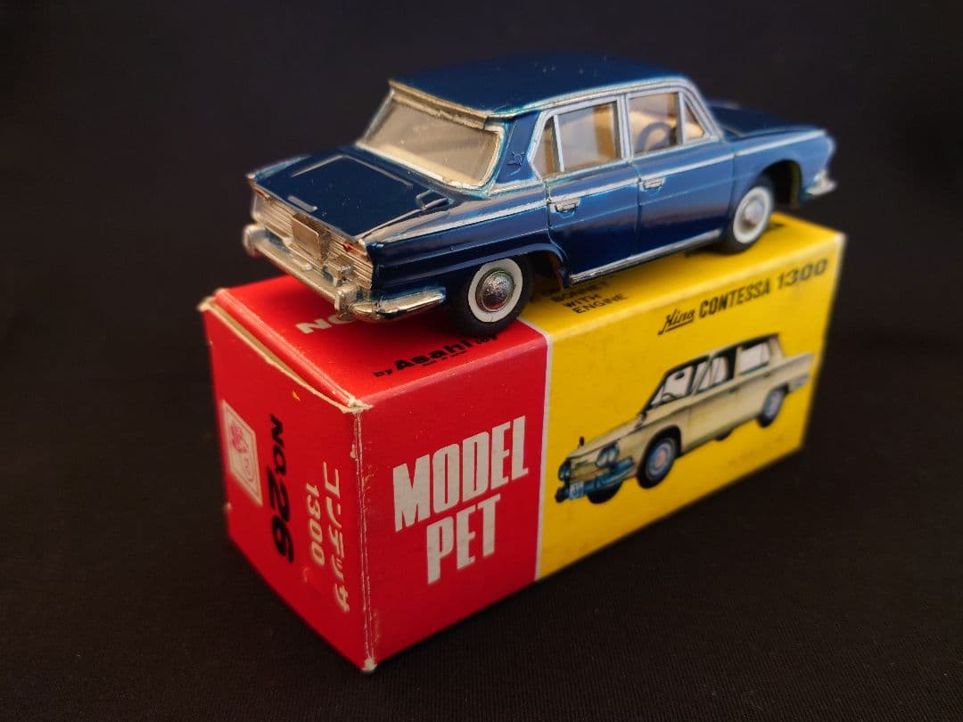 モデルペットNo.26 日野コンテッサ1300 　 (ダイヤペット、大盛屋）