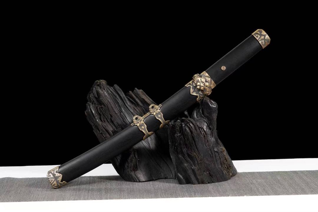 逆虎 短刀 稽古 鎧通し 刀装具 日本刀 模造刀 武具 舞踊刀