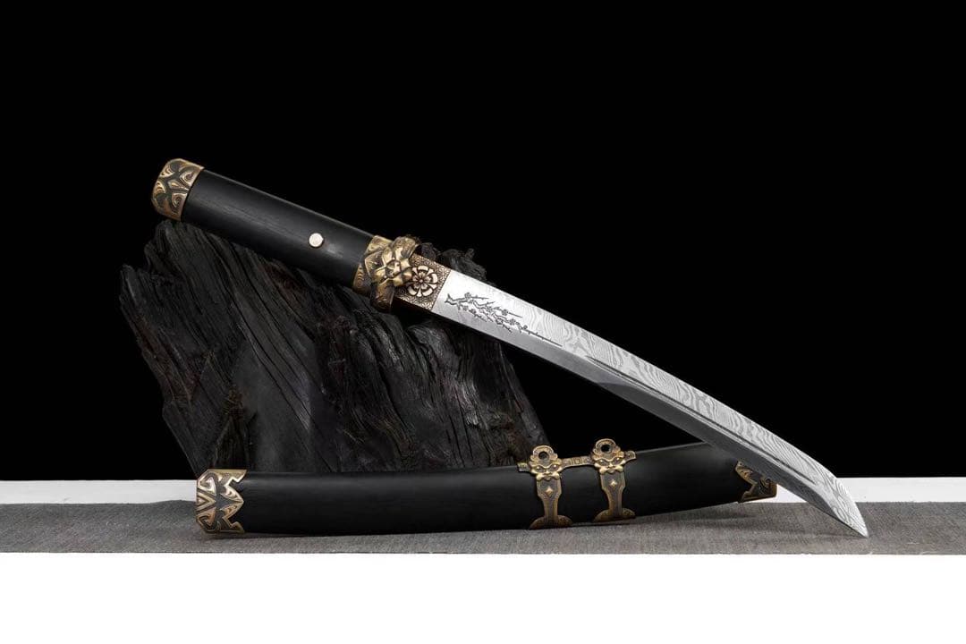 逆虎 短刀 稽古 鎧通し 刀装具 日本刀 模造刀 武具 舞踊刀