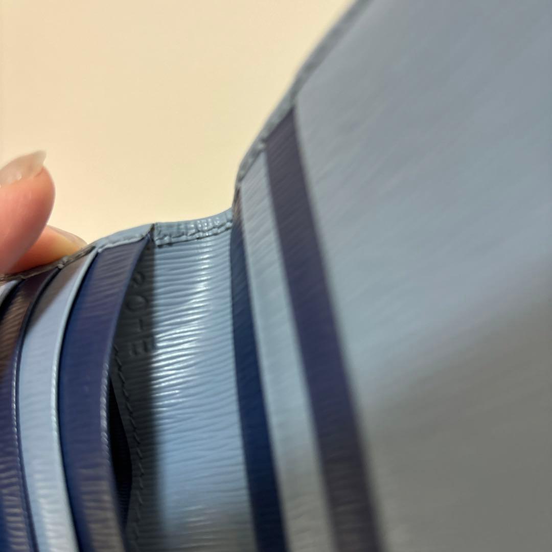 【専用】PRADA 二つ折り財布 ライトブルー