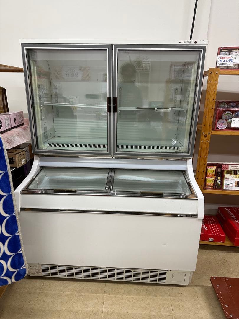 サンデン冷凍ショーケース