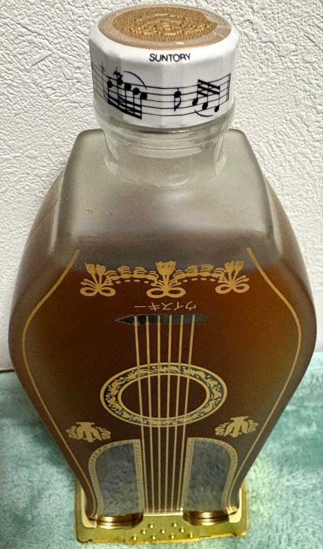 新品未開封☆Suntory ウィスキー響　リラギター型