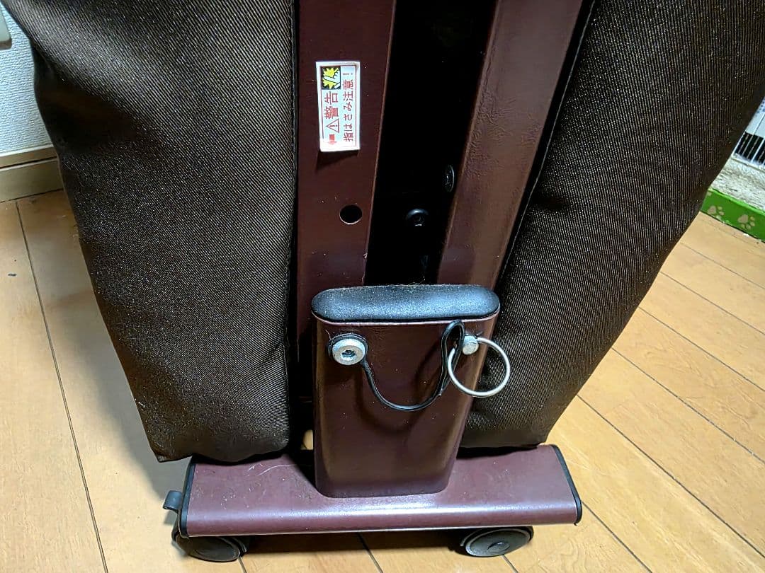 ✨超コンパクト折りたたみベッド✨直接受取8600円割引✨取扱説明書有り✨