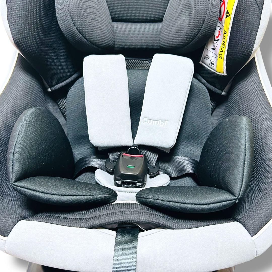 【ほぼ未使用】Combi クルムーブスマートLight ISOFIX 新生児ok