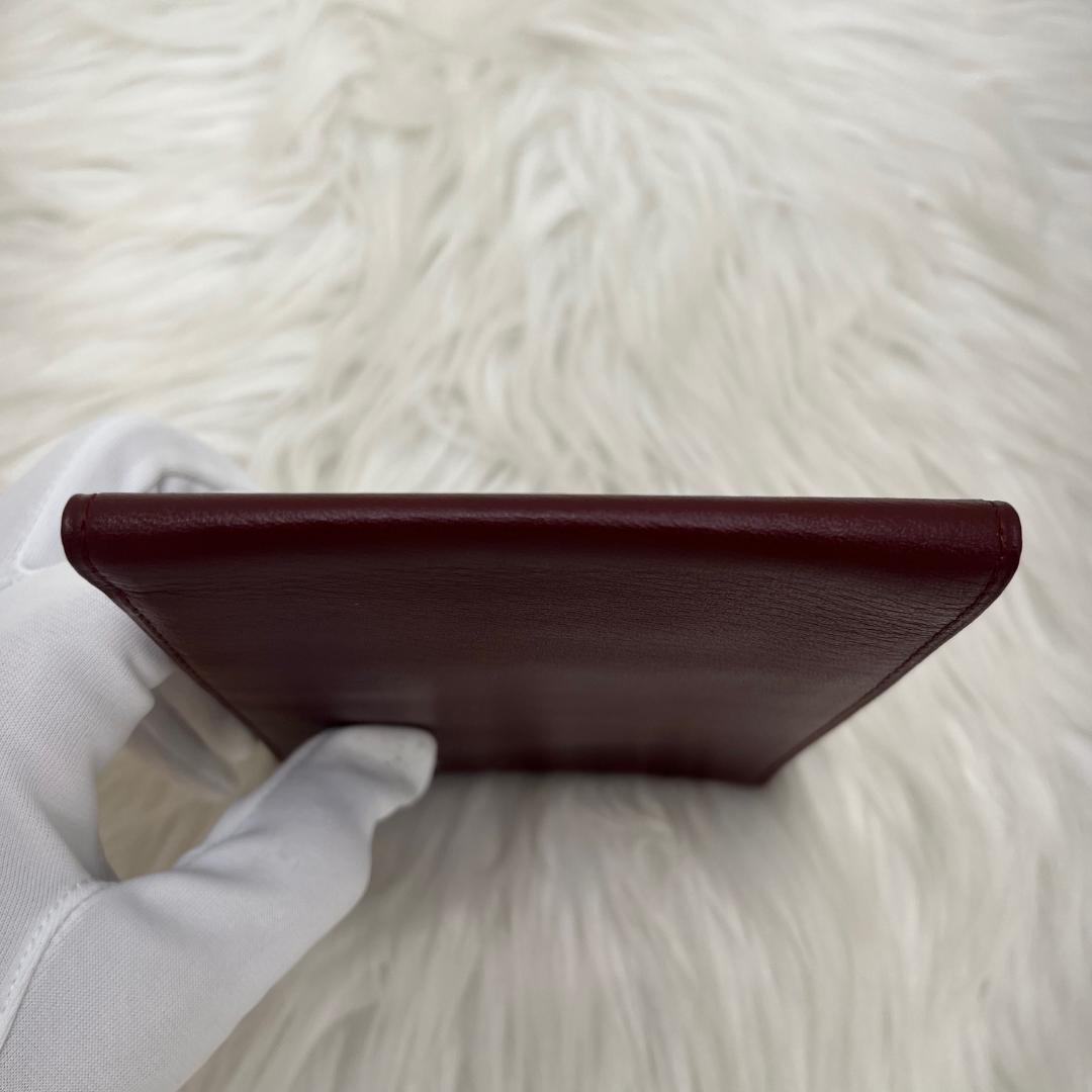 未使用級✨カルティエ　Cartier 三つ折り財布 マストライン　レザー