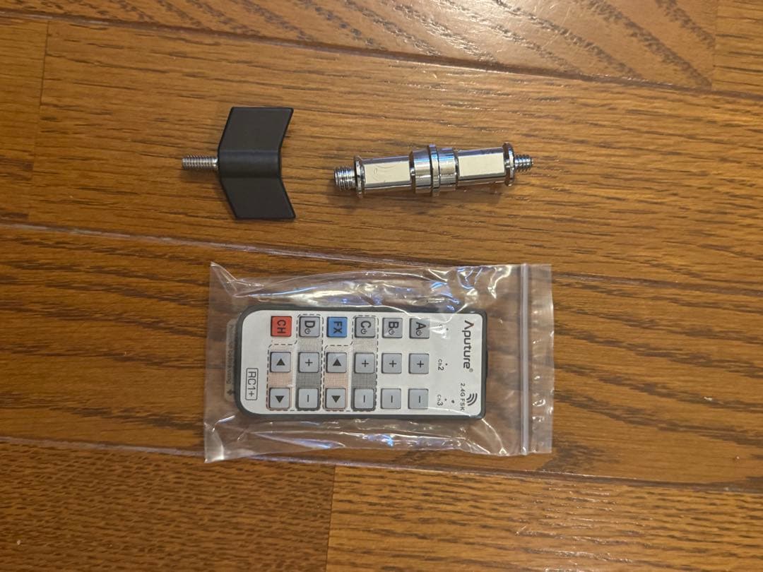 蛍光灯・電球 Aputure Light Storm 300x