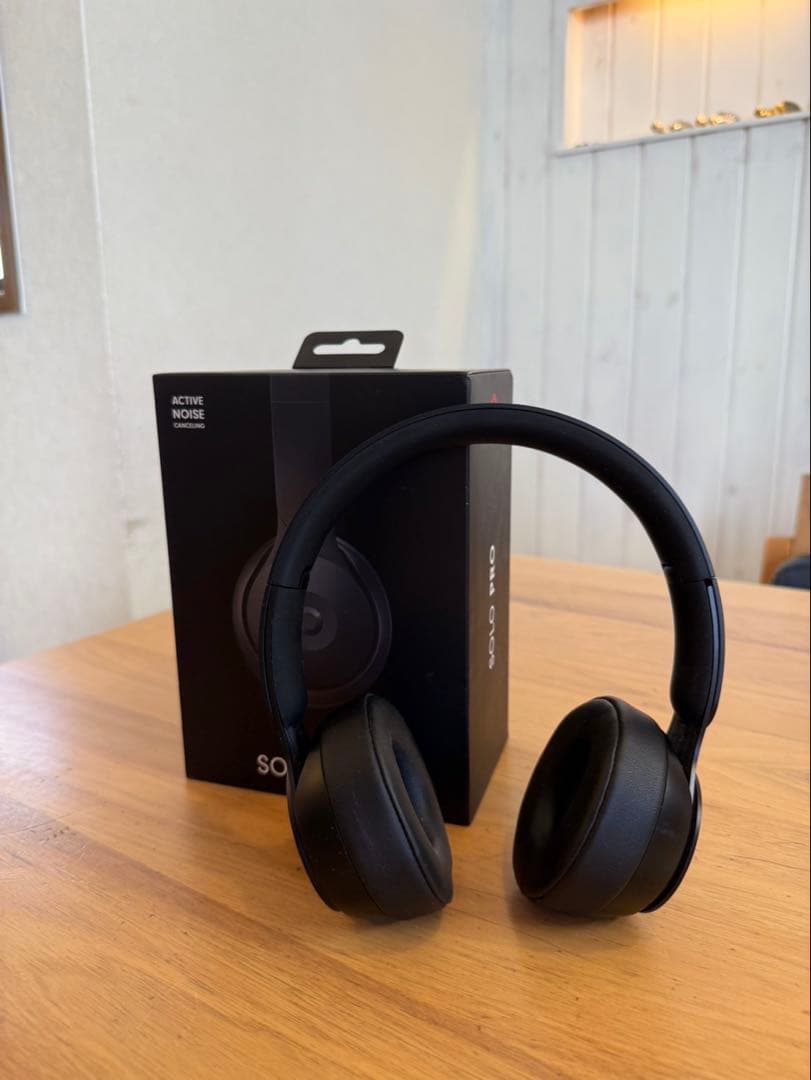 Beats SOLO PRO ワイヤレスヘッドフォン