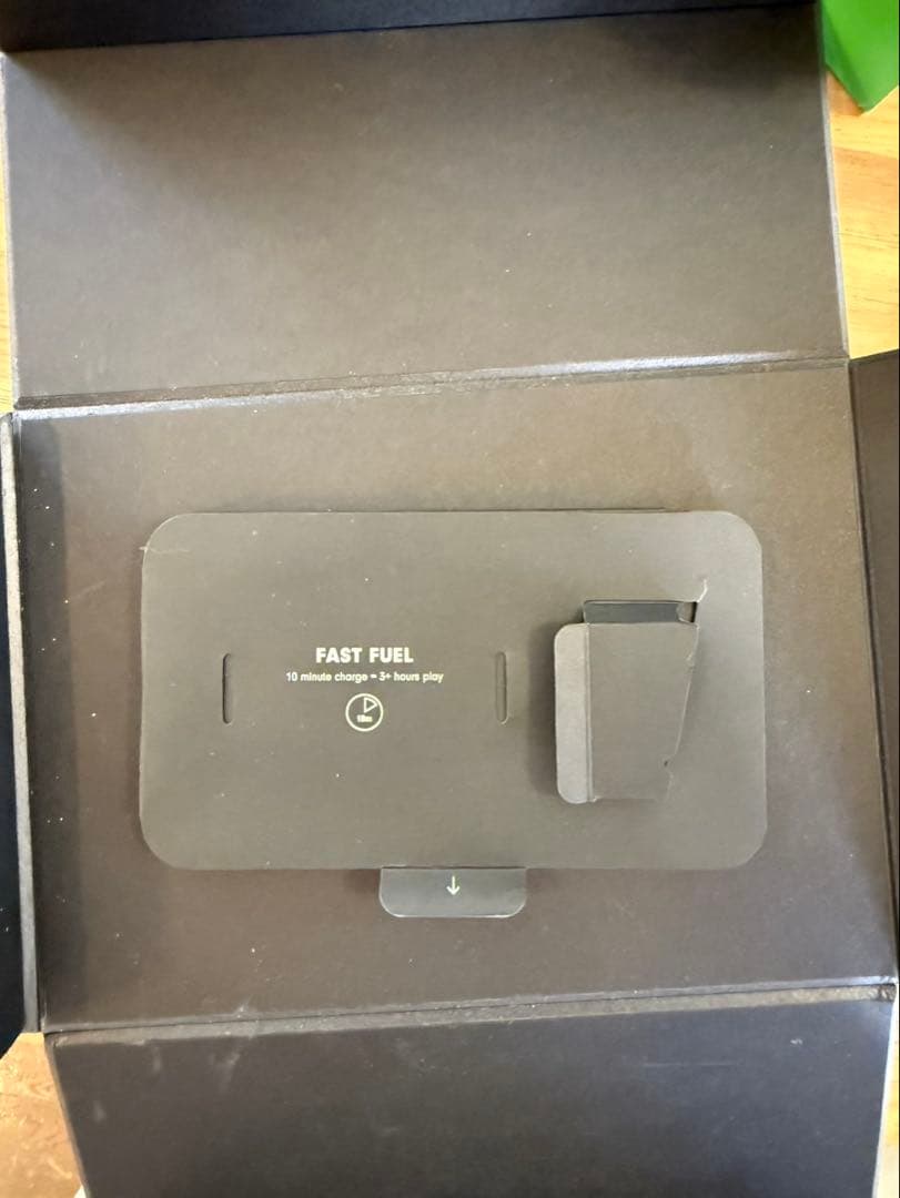 Beats SOLO PRO ワイヤレスヘッドフォン