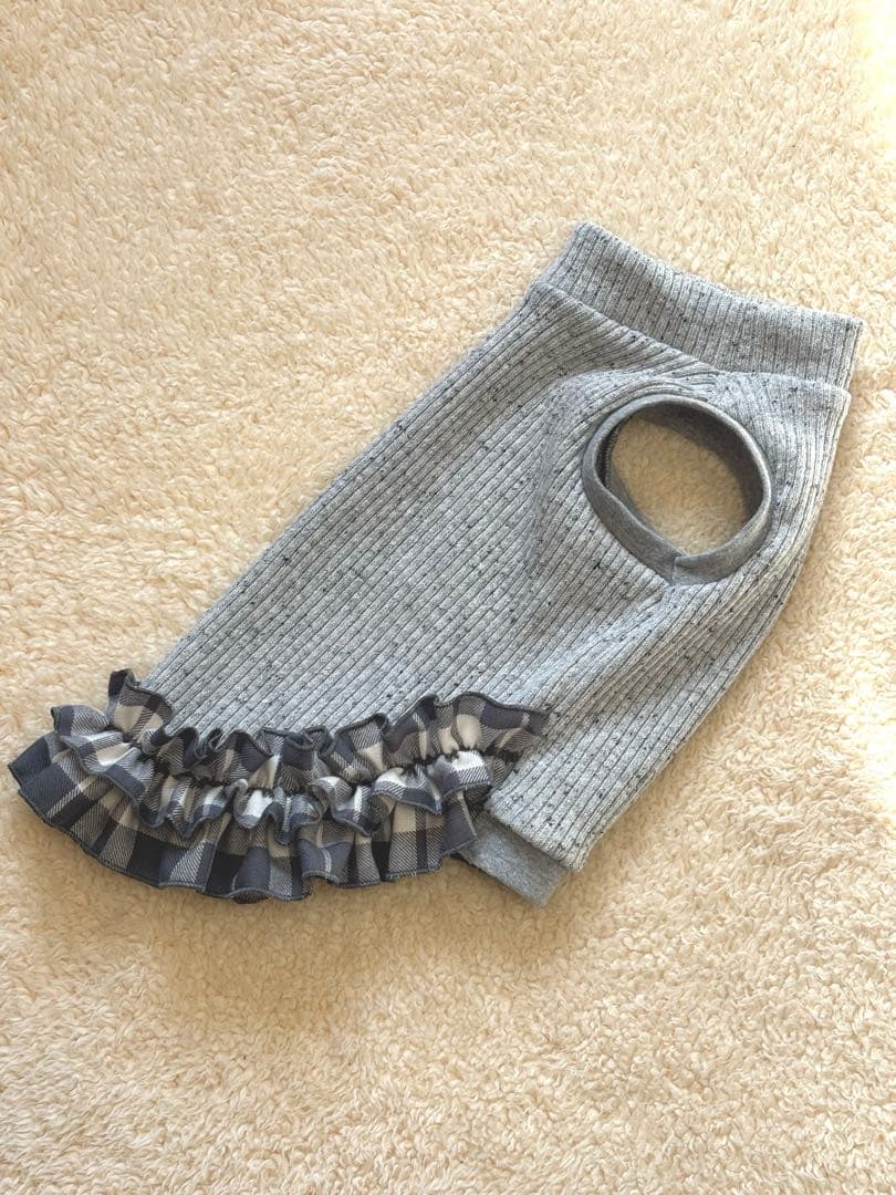 ハンドメイド　犬服　リブニット裾フリルタンクトップ　サイズオーダー　受付ページ