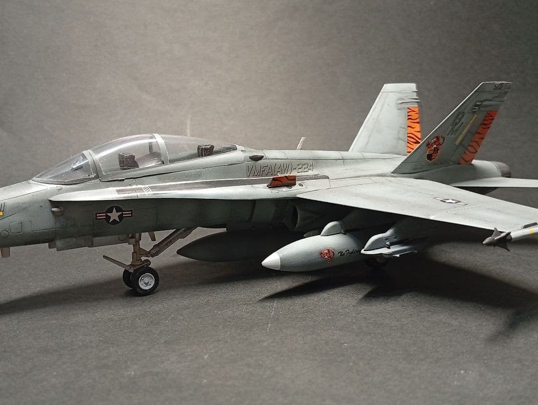 F/A-18 ホーネット 　フライングタイガース完成品！