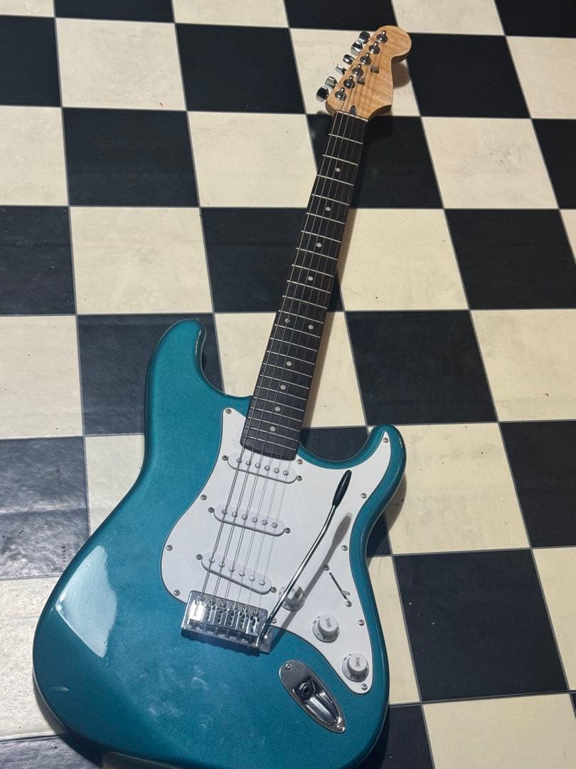 倍*ン様 詳細不明　ストラト　バリ虎　ネック メタリックブルー