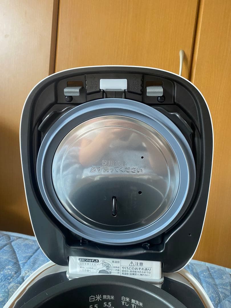 TOSHIBA RC-10VSR 1.0L 東芝真空圧力IHジャー炊飯器