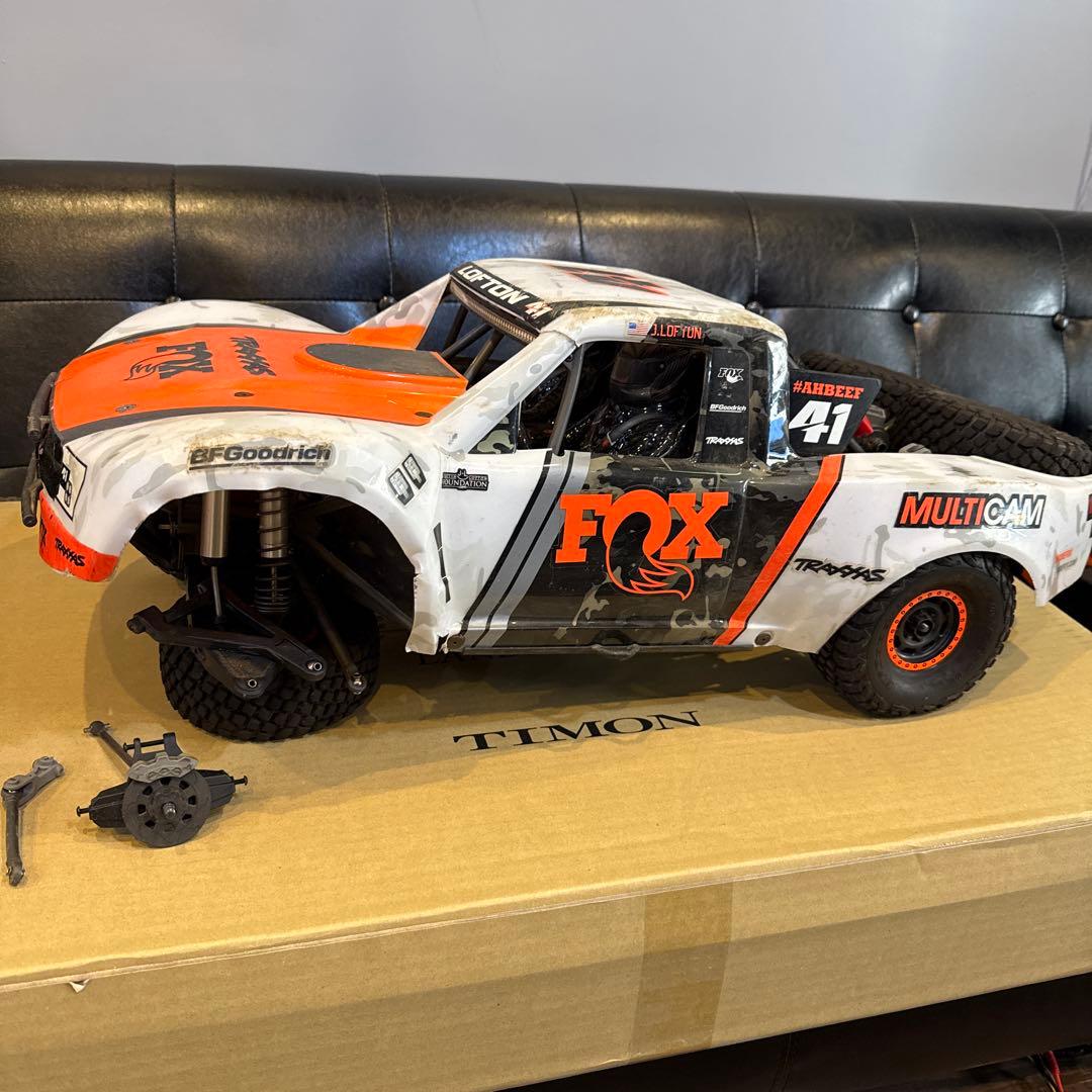 TRAXXAS UDR 左前破損 ジャンク
