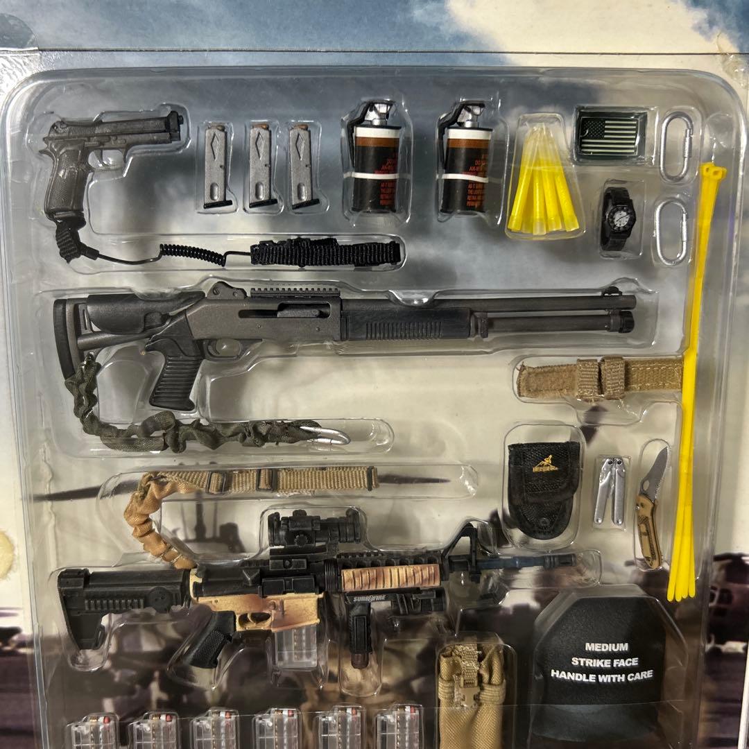 ホットトイズ•USMC II M.E.F